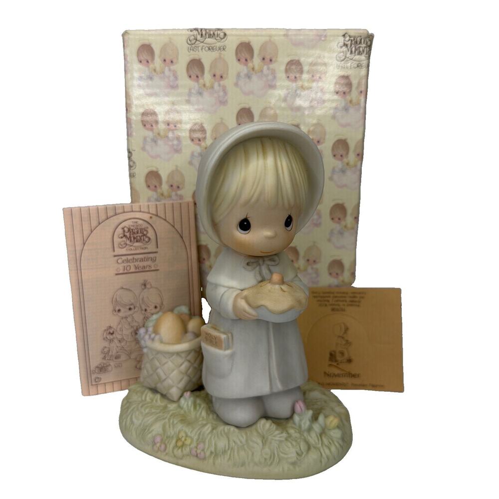 Precious Moments November 1988 Birthday Pilgrim Girl Woman Pie 110108 Vintage